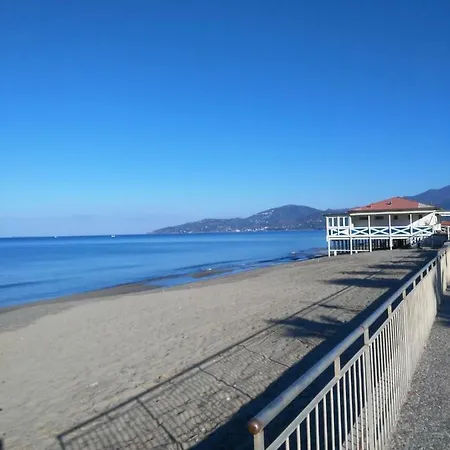 Holiday home Oasi Peppa